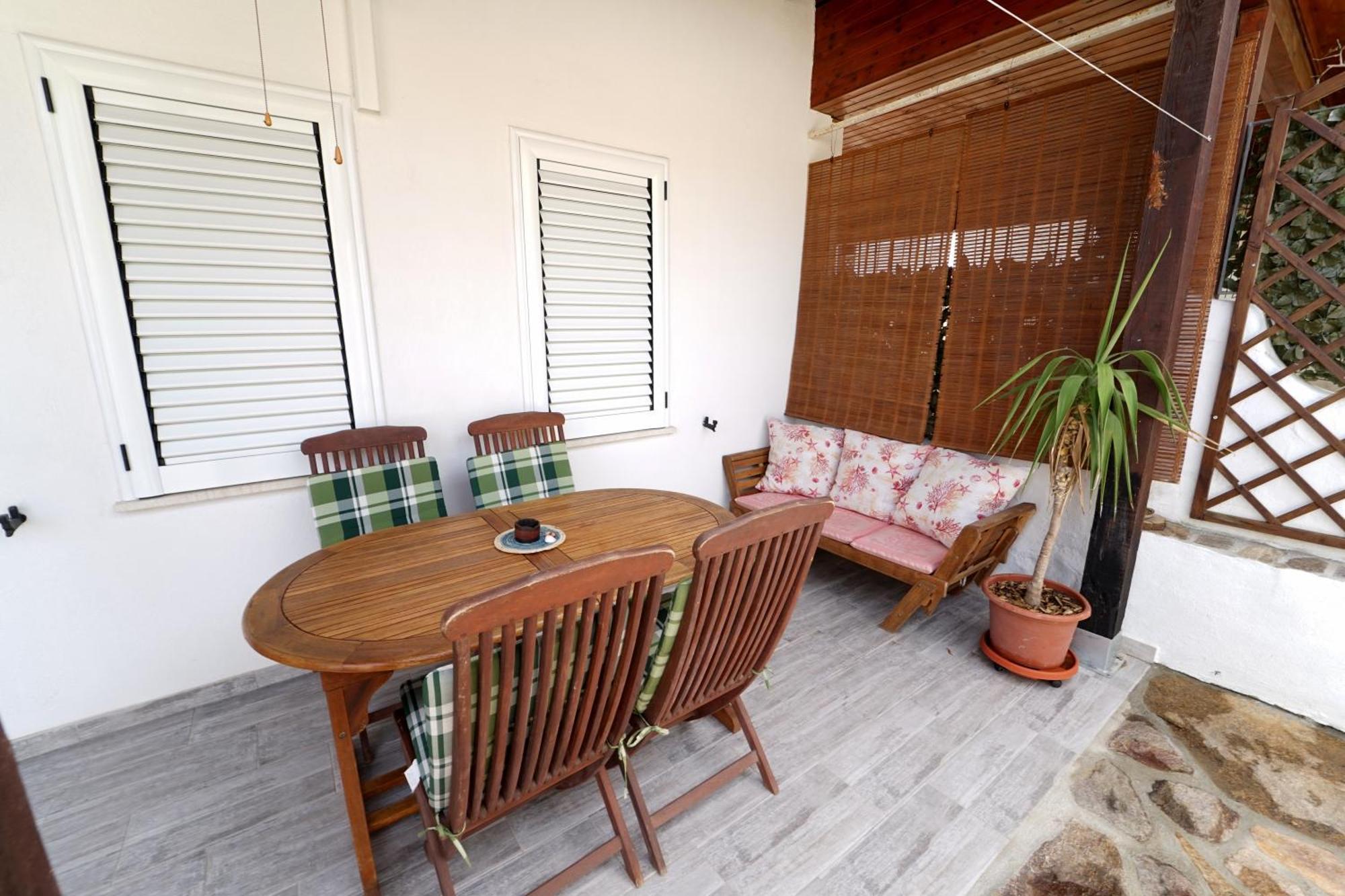 Sardinian Cottage, 150m From The Sea, Private Garden Holiday home Olbia