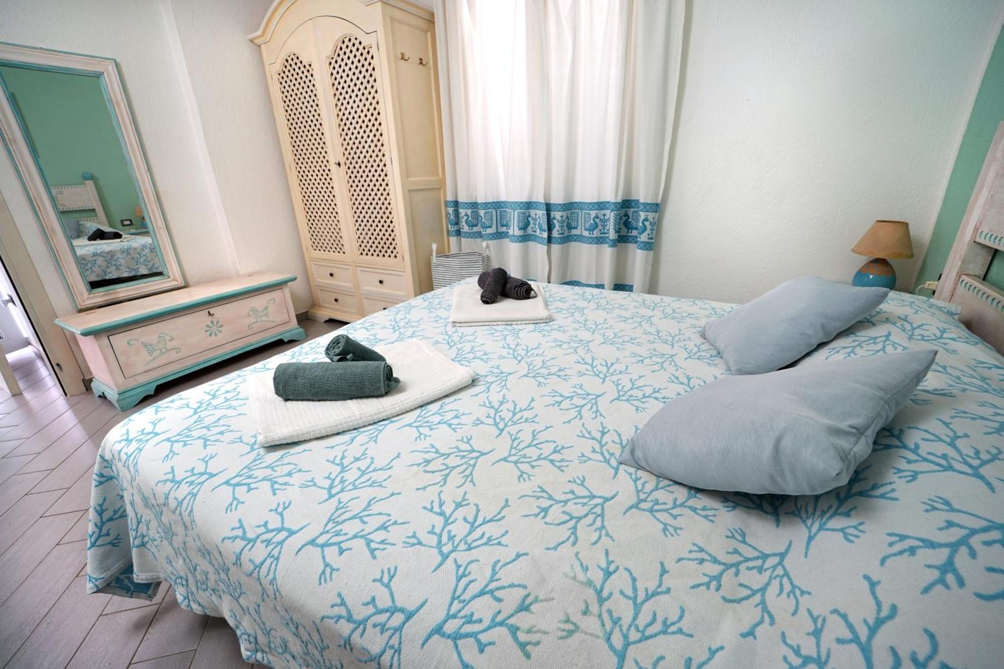 Sardinian Cottage, 150m From The Sea, Private Garden Olbia