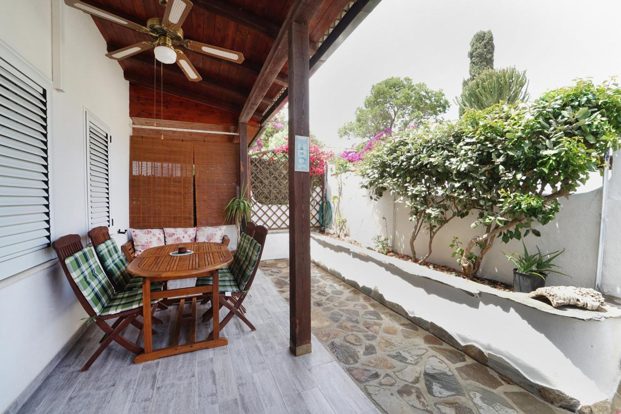 Sardinian Cottage, 150m From The Sea, Private Garden *
